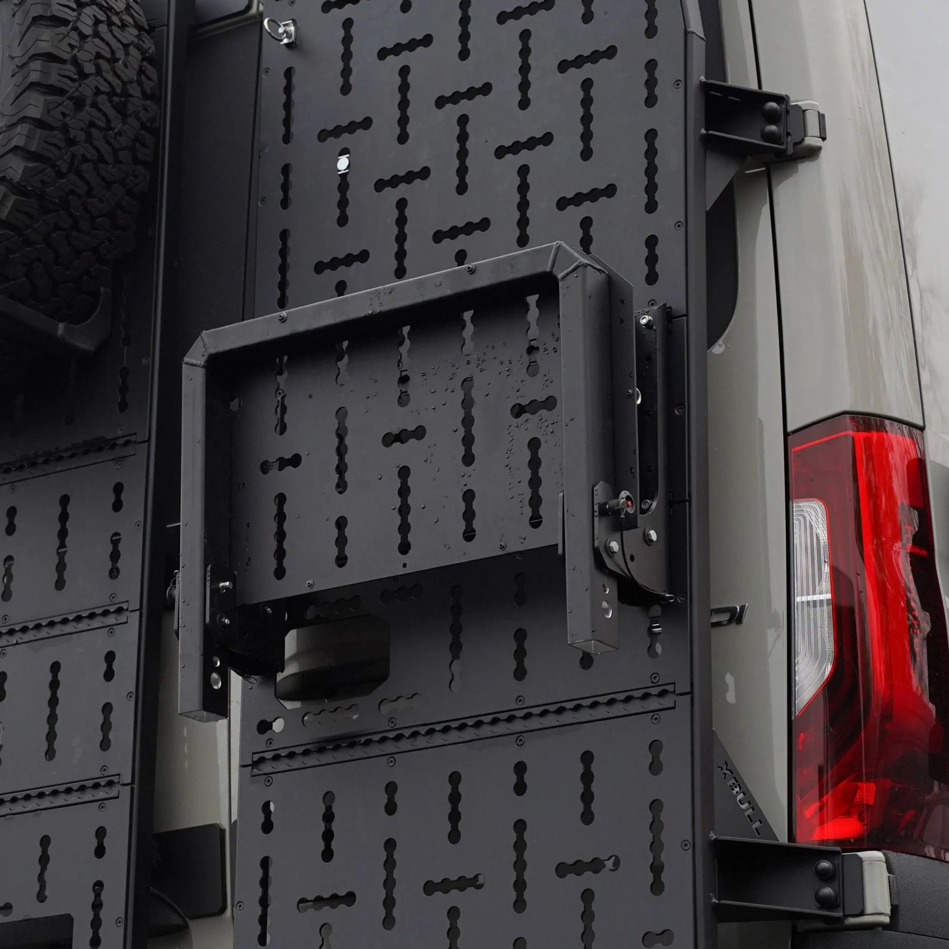 Multifunktionstisch Grundträger – Heckträgersystem Anbauteile von XBULL, ohne Montage , MAN TGE,Sprinter 906,Sprinter 907,VW Crafter – XBULL Offroad Eisenach – Bild 2