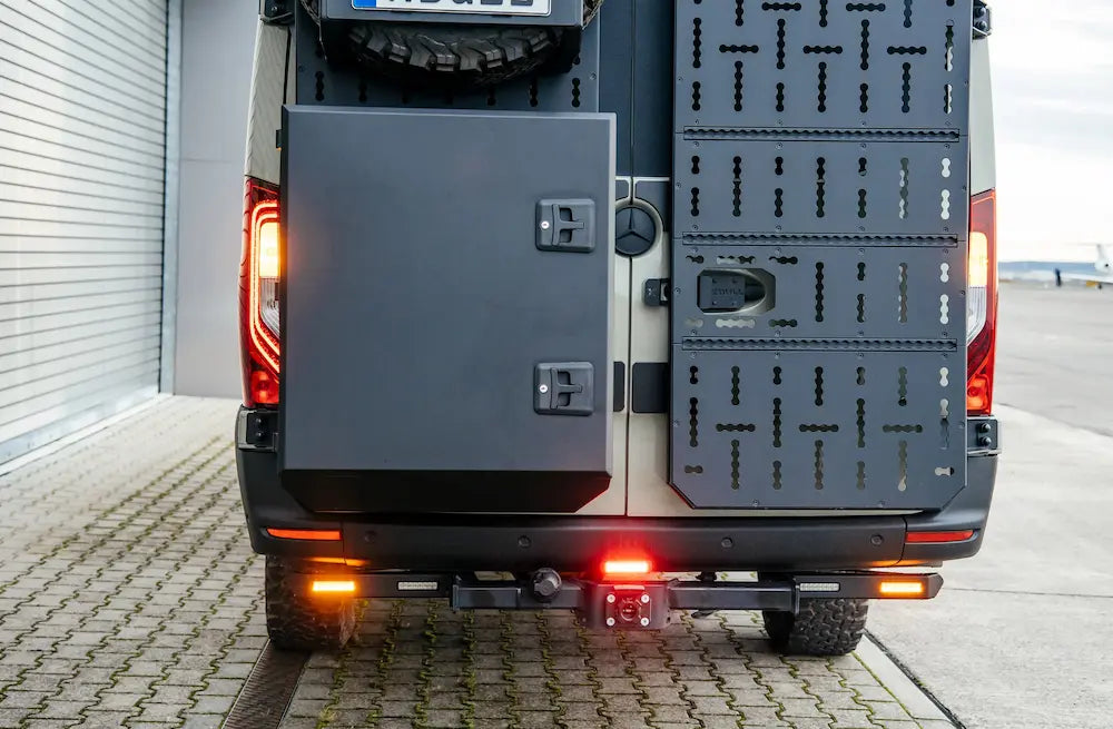 Rücklicht-Wiederholung 907 – Heckträgersystem Anbauteile von XBULL, ohne Montage , Sprinter 907 – XBULL Offroad Eisenach – Bild 8
