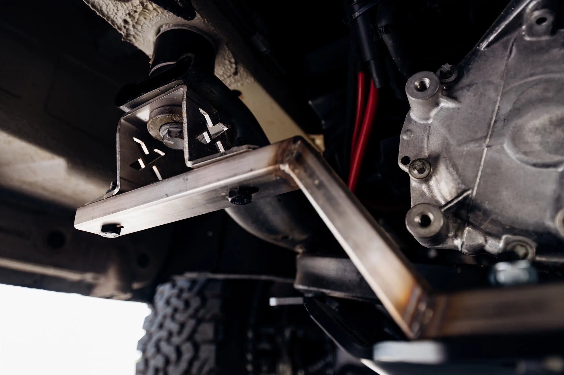 Unterfahrschutz Verteilergetriebe mittig – Exterieur von XBULL, ohne Montage , Sprinter 907 – XBULL Offroad Eisenach – Bild 4