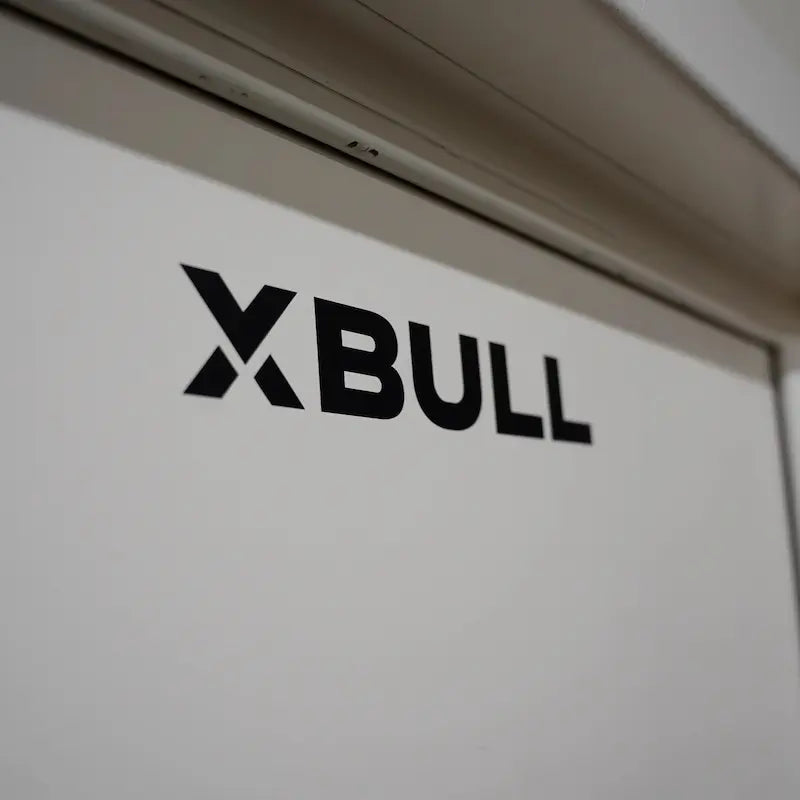 Xbull Schriftzug Sticker