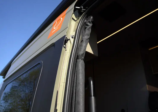 Fliegenschutzgitter – Exterieur von VEO VANS, ohne Montage , Sprinter 907 – XBULL Offroad Eisenach – Bild 1