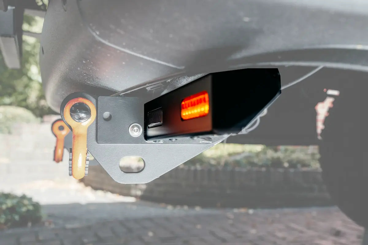 Rücklicht-Wiederholung 906 – Heckträgersystem Anbauteile von XBULL, ohne Montage, Sprinter 906 – XBULL Offroad Eisenach